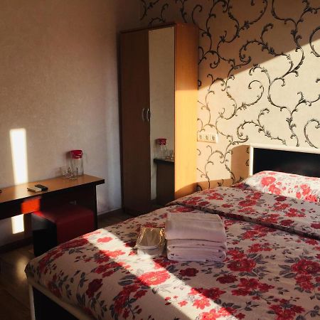 Visit Hotel Tbilisi ภายนอก รูปภาพ