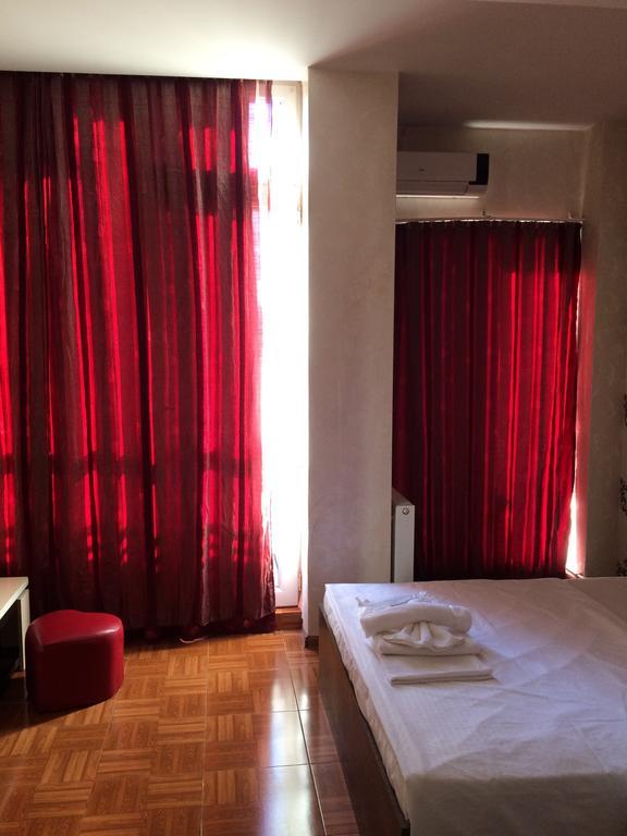 Visit Hotel Tbilisi ภายนอก รูปภาพ