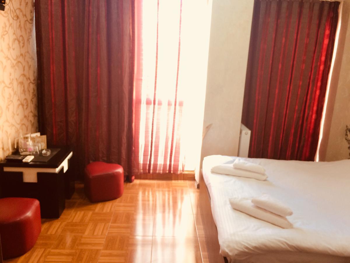 Visit Hotel Tbilisi ภายนอก รูปภาพ