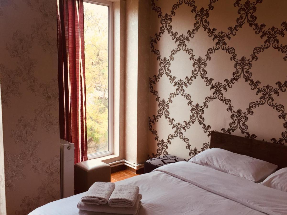Visit Hotel Tbilisi ภายนอก รูปภาพ